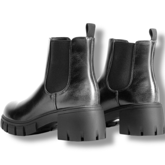 Elegant Black With Silver Leather Chunky Platform Heel Pull On Ankle Booties - Picture 4 of 12